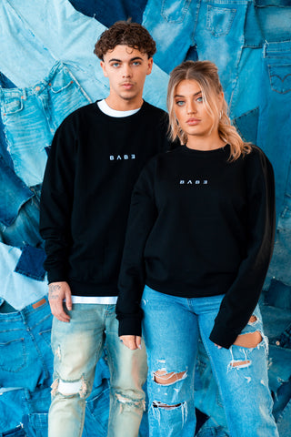The nine crewneck black